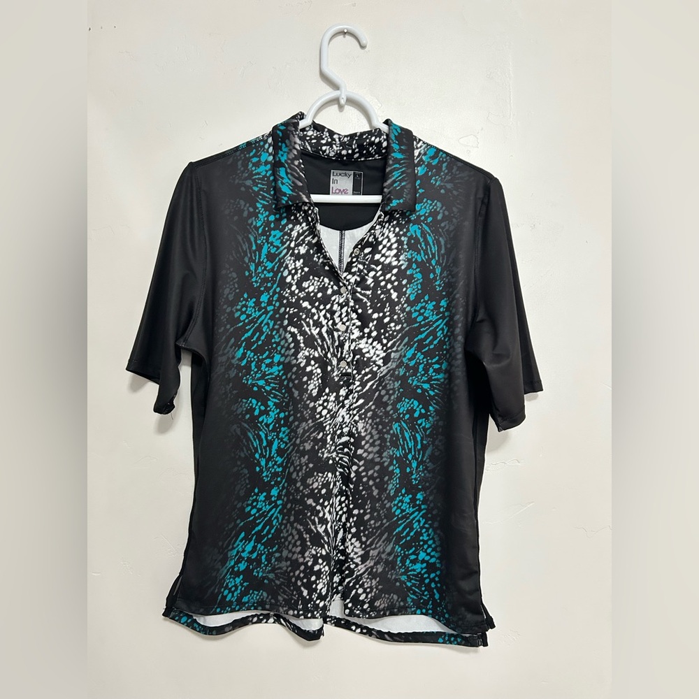 Lucky in love polo women’s snap button front size large leopard‎ print teal